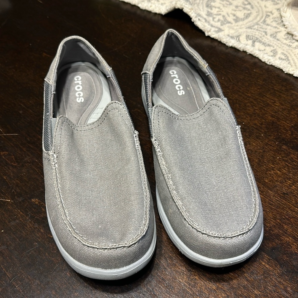Crocs men’s loafers size 10